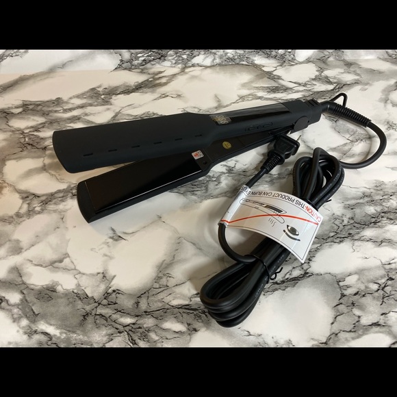 Pro heat flat iron